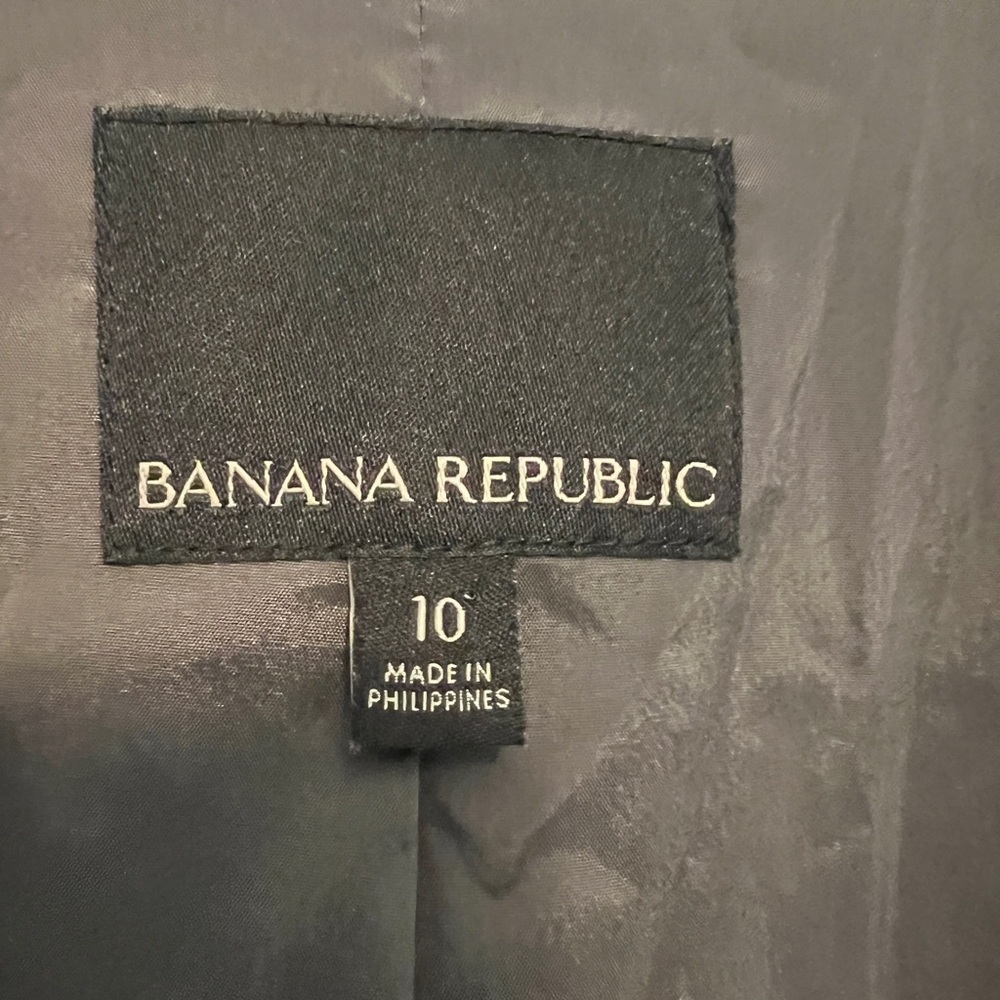 Banana Republic Women's Burgundy Purple Velvet Blazer - Picture 2 of 9